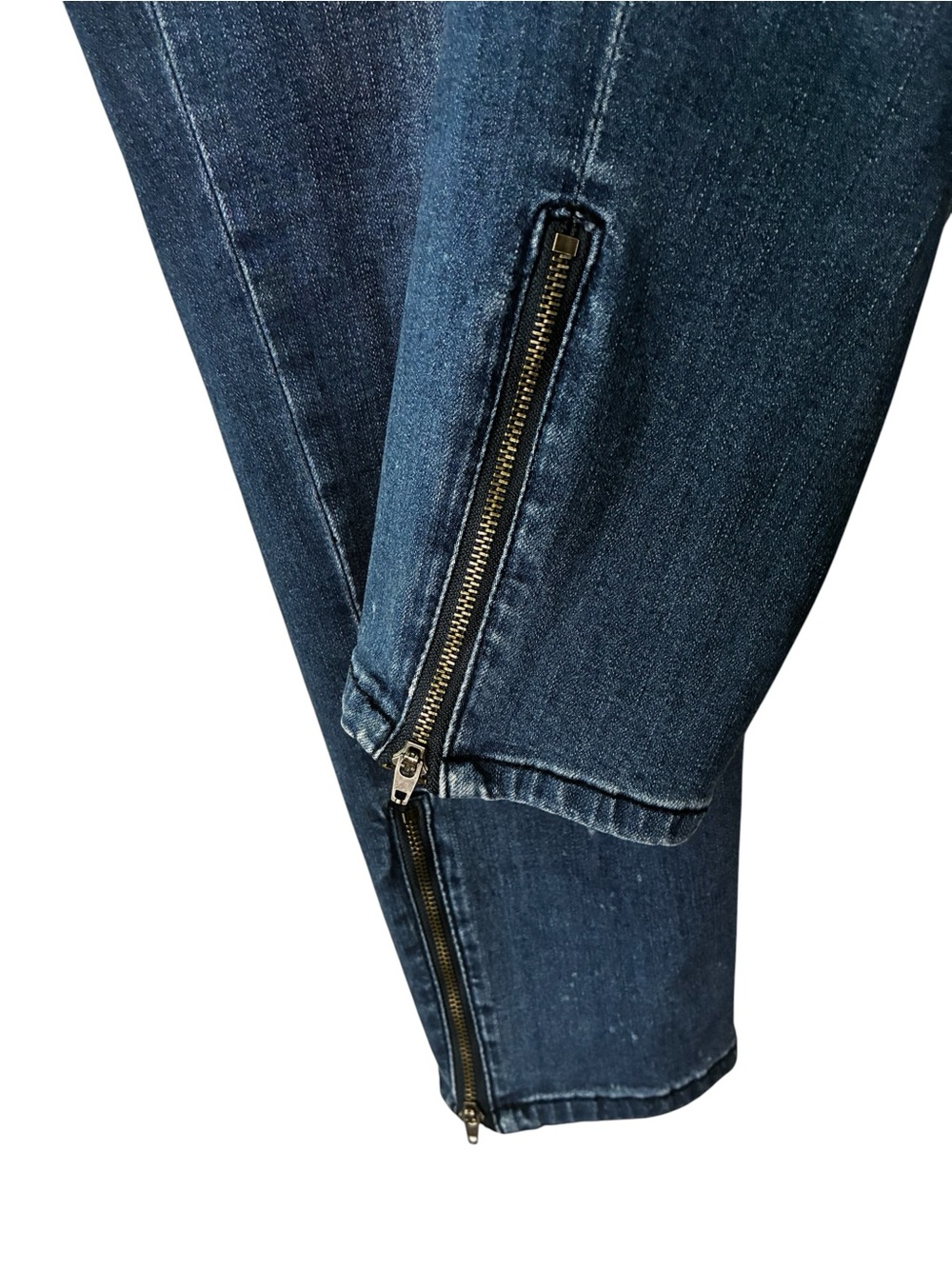 Women's Earl Jeans - Picture 4 of 14